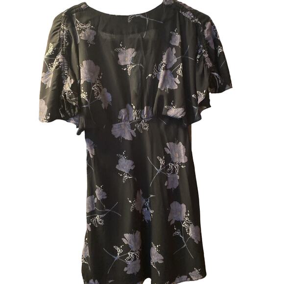 Free People Melanie Floral Deep V Neck Mini Dress Size 2 Flutter Sleeve - Picture 8 of 10